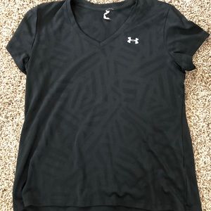 Women’s breathable athletic shirt